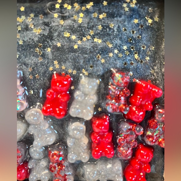 3D gummy bears  made  by me with Resin transparent,red,gold leaf, red glitter . - Picture 2 of 7